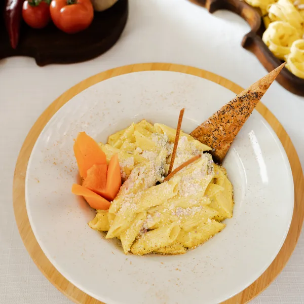 Fettuccine Tavuklu