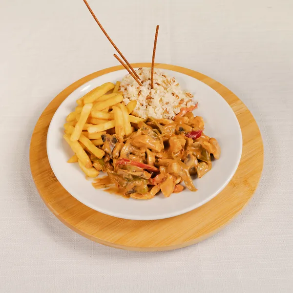 Köri Soslu Tavuk